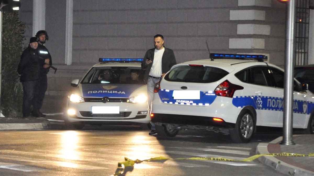 Jake policijske snage u Zvorniku 1