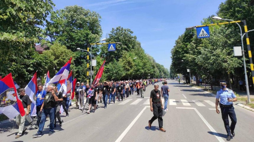 res 1624888307 dok jedni slave vidovdan drugi protestvuju u bl