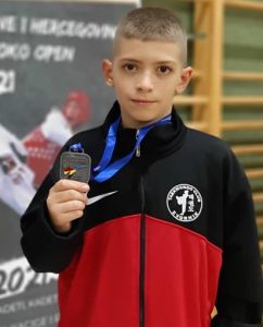 241765298 10208642566297164 8470887348542406595 n