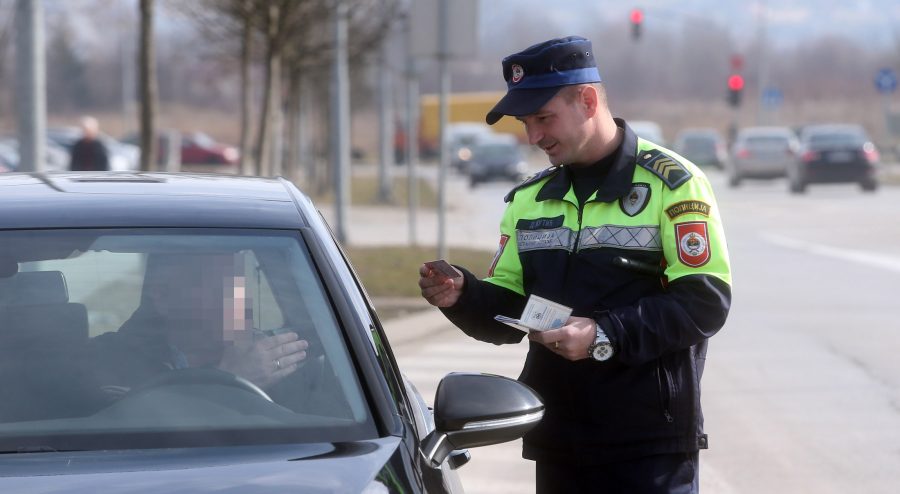 saobracajna policija foto S PASALIC e1552749174383