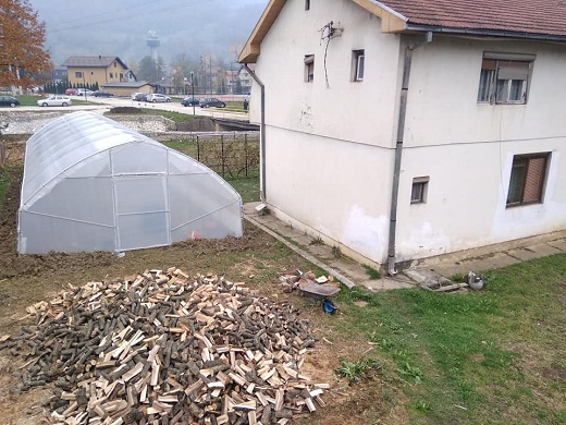 plastenik vesna kuca
