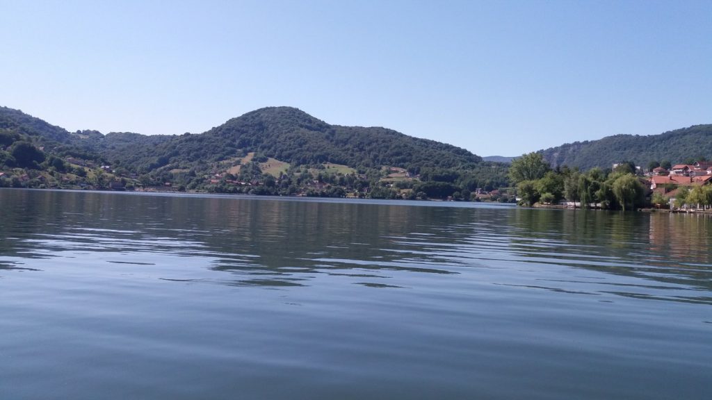 jezero 2