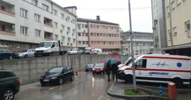 Хоће ли Додиково обећање подијелити медицинаре? За један синдикат понуда неприхватљива, за други добра