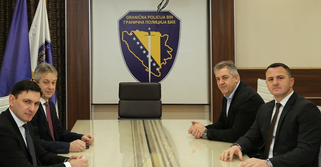 Sastanak u Glavnom uredu 25123