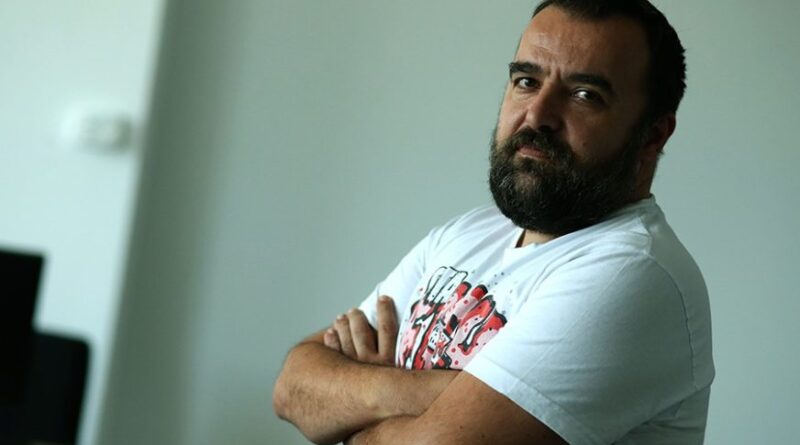 Nikola Moraca novinar 872x581 1