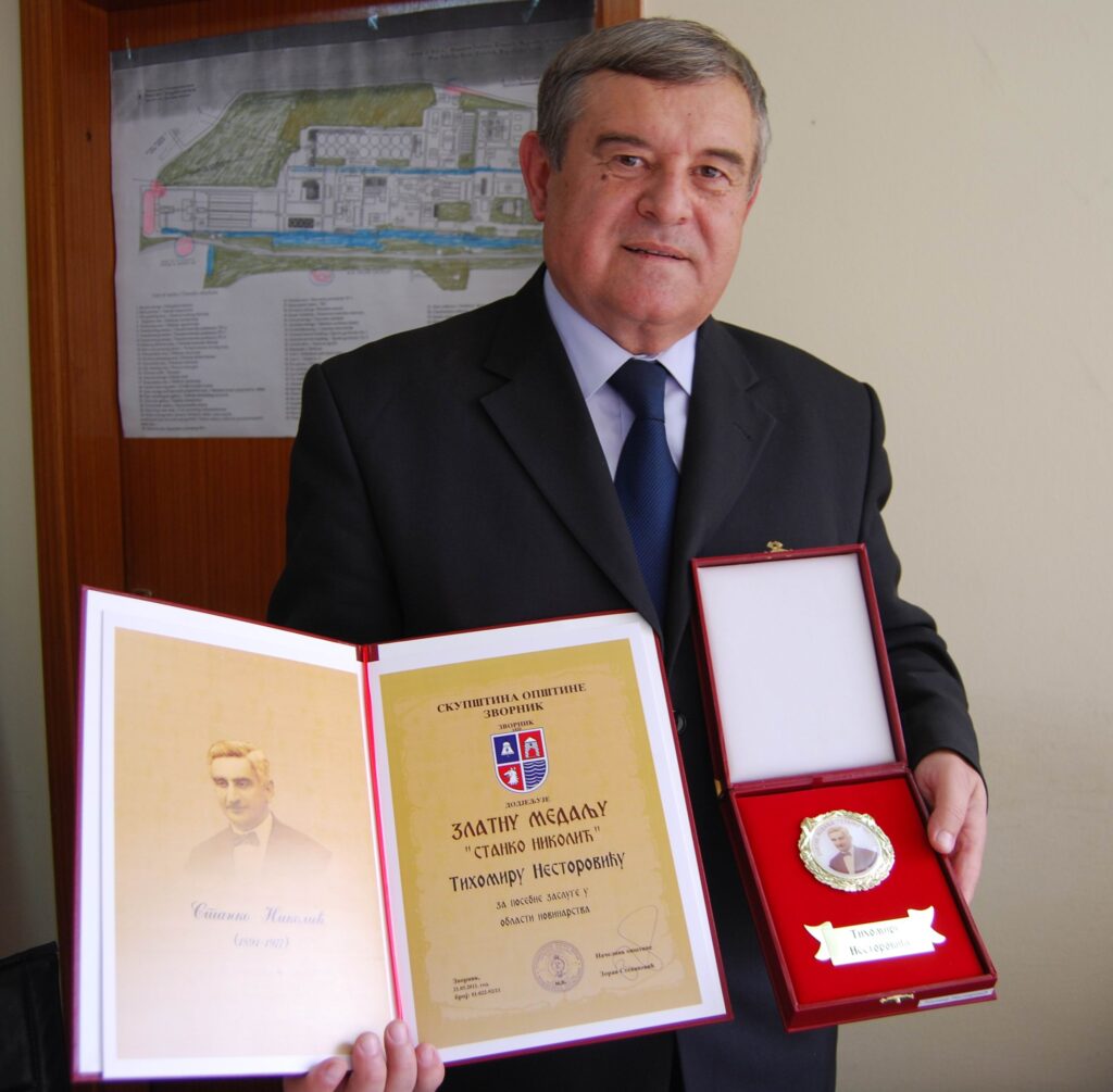 Tihomir Nestorovic sa Zlatnom medaljom opsine Zvornik