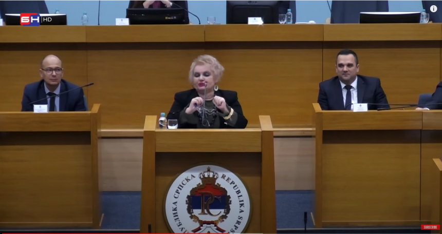 res 1680092317 obrenka slijepcevic napravila sou u skupstini video 1