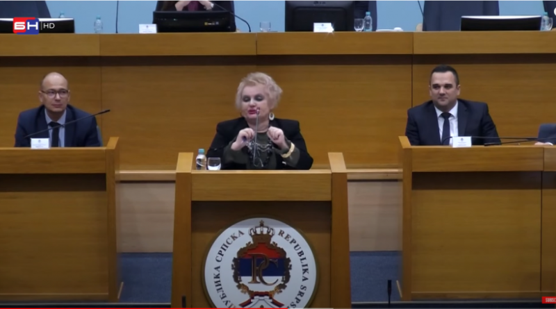 res 1680092317 obrenka slijepcevic napravila sou u skupstini video