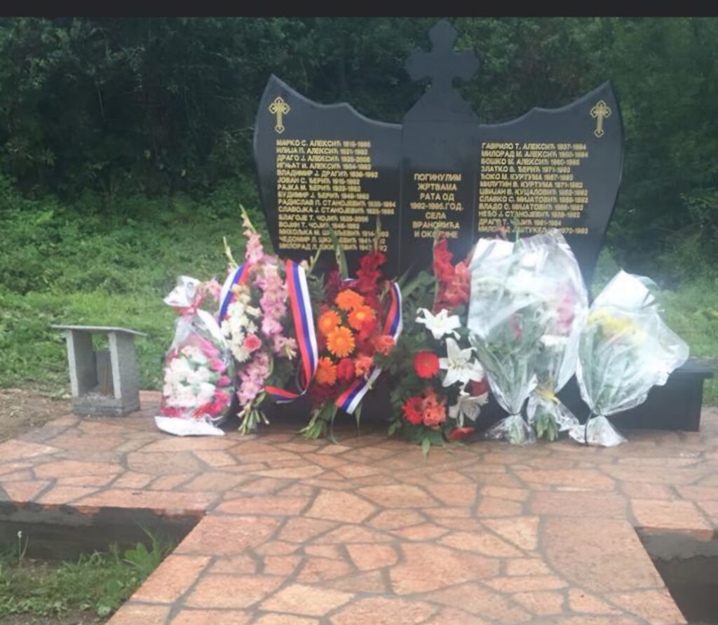 IMG e113d8c8498d8757a30c04d8691ebf13 V