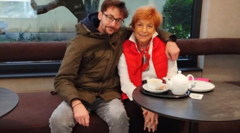 9Hni98Nw70MVR54fMzlrWDgXlzESVjXU 1000