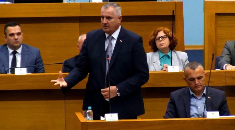 res 1733838296 misteriozni strani kreditor dolazi iz madarske a poznato i ko uzima 12 miliona za posrednicke usluge