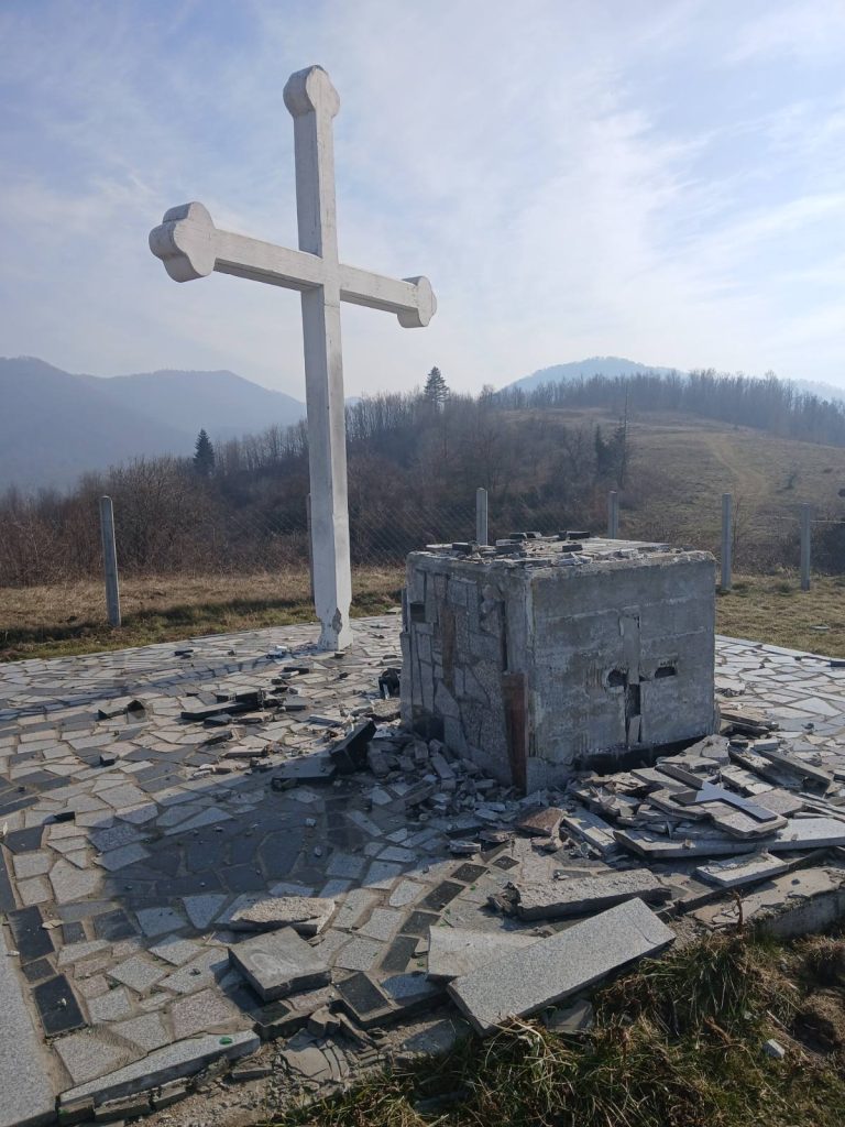 IMG 773590fe727dae7c0d08dfab8c55f680 V