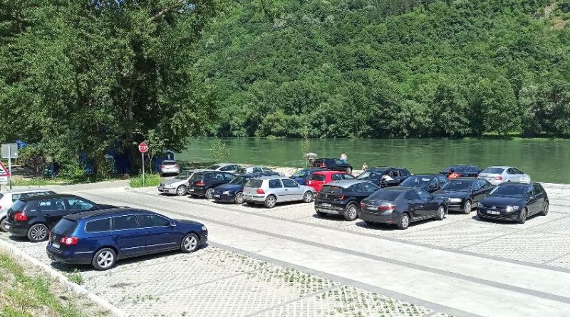 PARKING DRINA