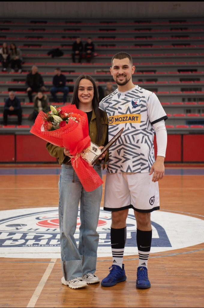 IMG 4f34b076e06a9abfc4b823ba81ab64f6 V