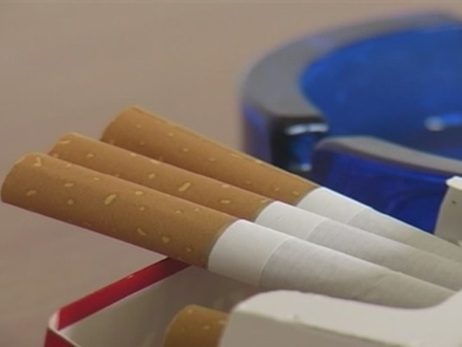 180662 cigarete rtrs