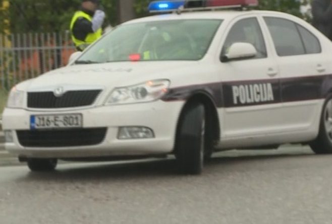 У Кладњу возило слетјело у ријеку, страдало лице из Зворника