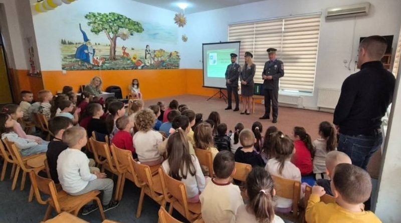 677942721 122131839321122059 3195269567905546504 n