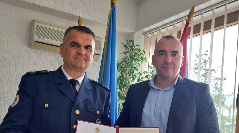 Признање за посебне резултате у раду Одјељењу за организовани криминалитет и дроге СКП ПУ Зворник
