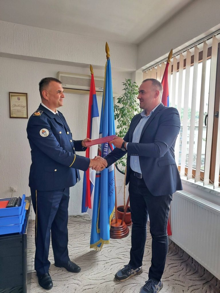 683647919 1581762107289373 1262167882352405153 n