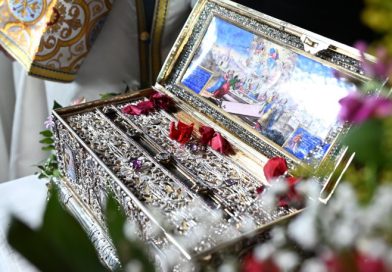 СПЦ: Од Спасовдана до јуче 478.000 вјерника се поклонило Богородичином појасу