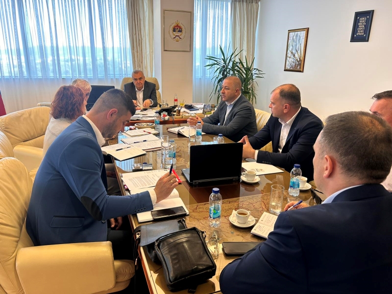 IMG 456c443e4422c7e6b194807383d4fd94 V
