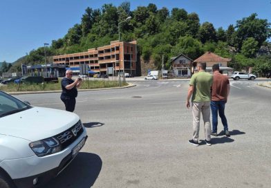Представници града Зворника и пројектанти из Бањалуке обишли терен за изградњу три кружне раскрснице у Каракају