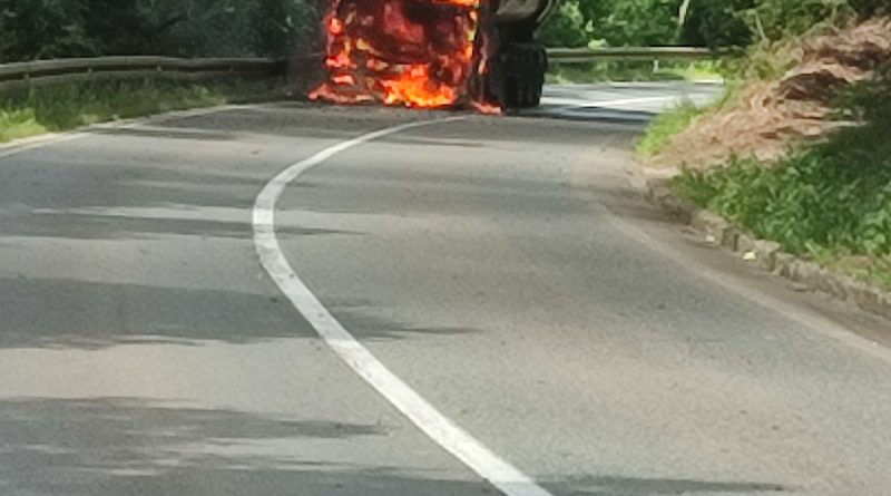 У пожару на камиону причињена материјална штета