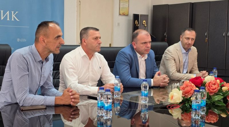 Градоначелник разговарао са министром за људска права и избјеглице БиХ