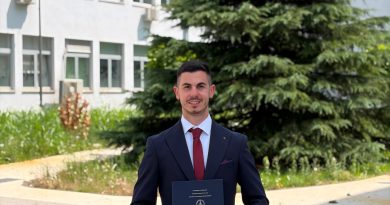 Зворничанин са 44 десетке у индексу – Данијел Бодирога завршио медицински факултет са просјеком 9,88