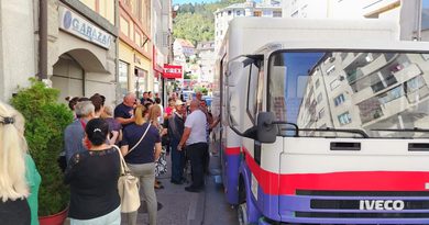 Доктор Владо Ђајић – Воља народа Српске – Зворник: Бесплатни ултразвучни прегледи крвних судова врата и главе у покретној амбуланти